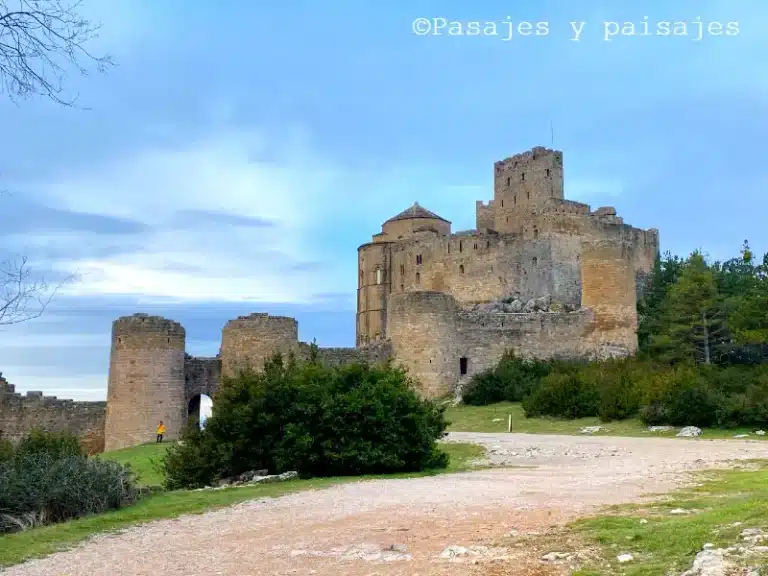 VISITA GUIADA AL CASTILLO DE LOARRE, una fortaleza de cine
